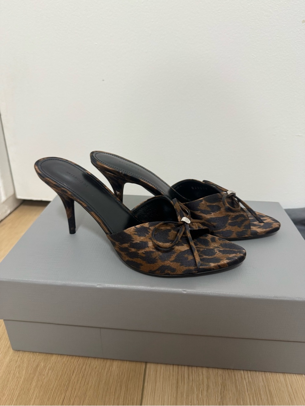 New balenciaga mules in leopard print